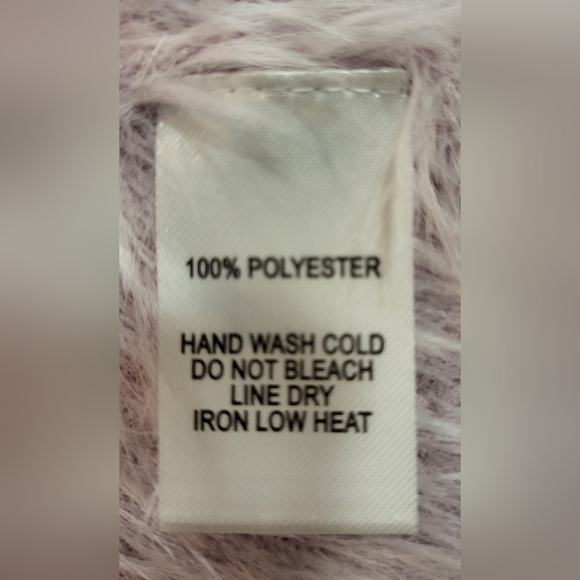 Lulu's On The Plush Side Eyelash Knit Lavender Fuzzy Cowl Knit Sweater Size S - Picture 4 of 4